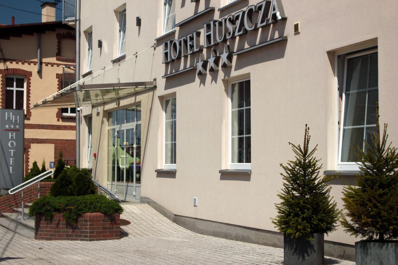 Hotel Huszcza Mragowo Bagian luar foto