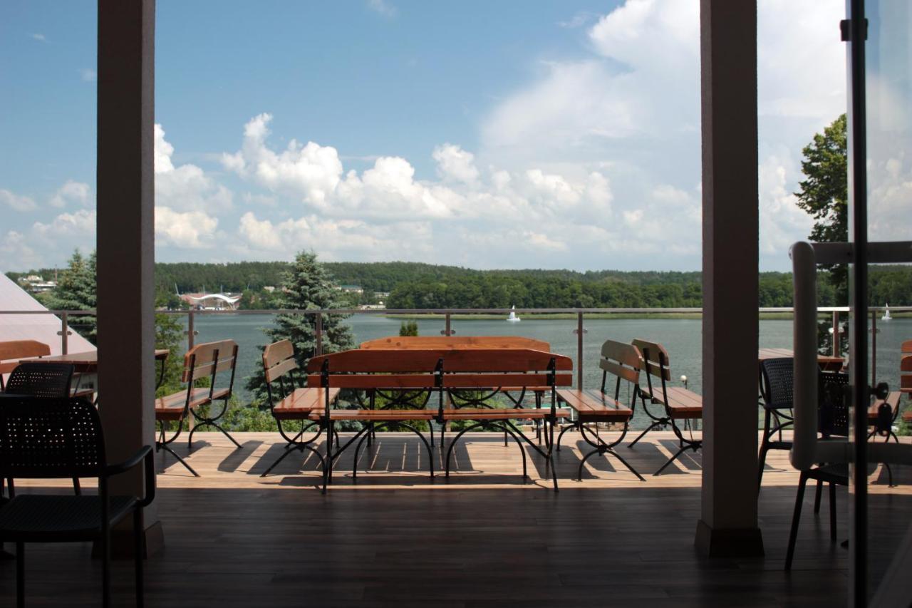 Hotel Huszcza Mragowo Bagian luar foto